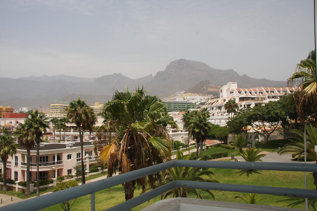 Club Atlantis Aparthotel Ocean View Costa Adeje (Tenerife) Exterior foto